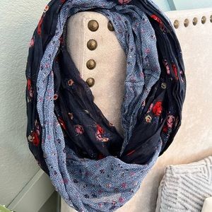 Blue floral American Eagle infinity scarf